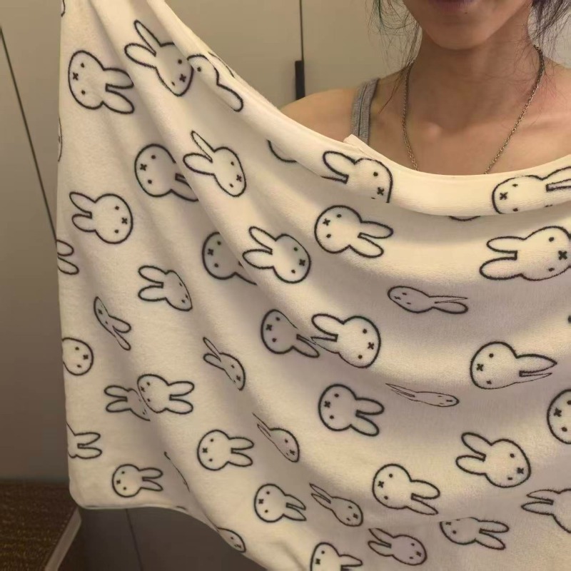 Simple Miffy Rabbit Sweet and  - Home Goods Bathroom Accessories 评论和价格
