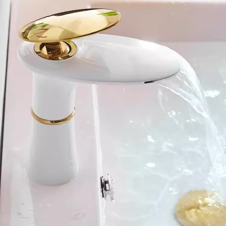 Waterfall Basin Faucet White G - Home Hardware Bathroom Faucets 评论和价格